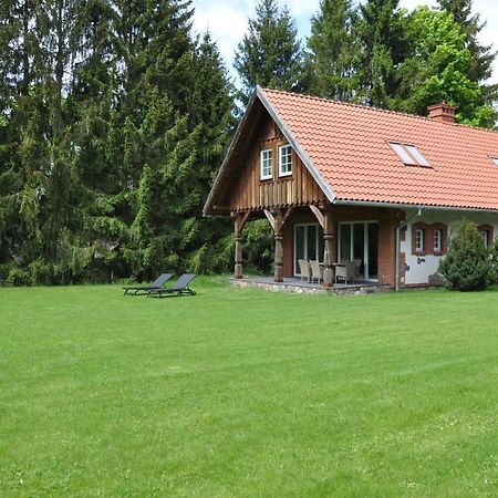 Monte Carvick Nad Jeziorem Seksty Karwik Exteriör bild