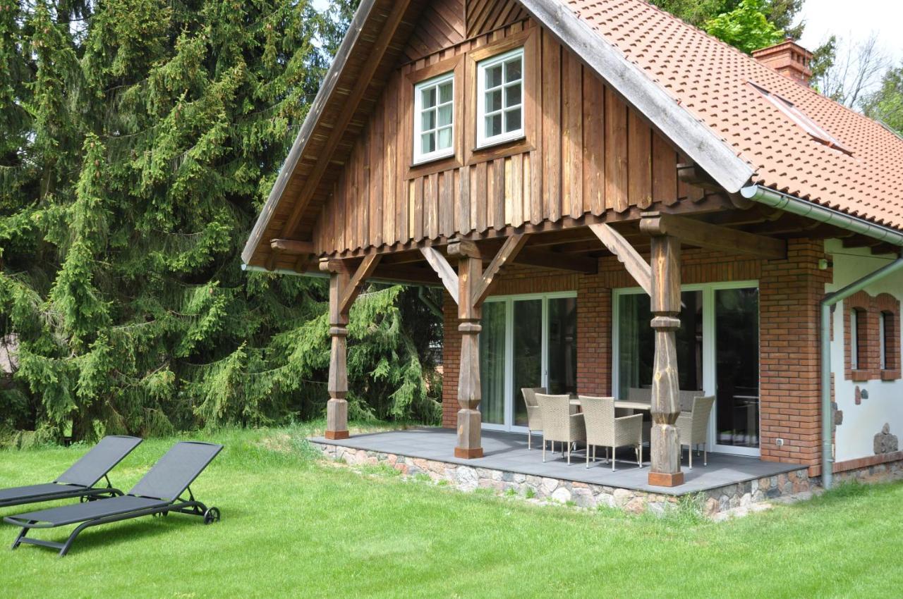 Monte Carvick Nad Jeziorem Seksty Karwik Exteriör bild