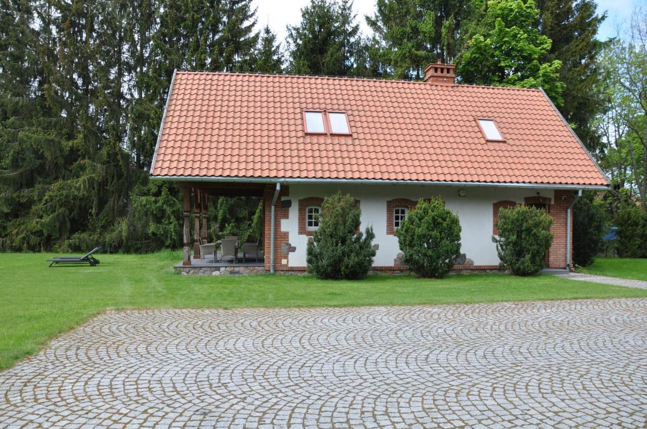 Monte Carvick Nad Jeziorem Seksty Karwik Exteriör bild