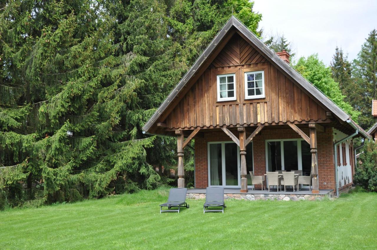 Monte Carvick Nad Jeziorem Seksty Karwik Exteriör bild
